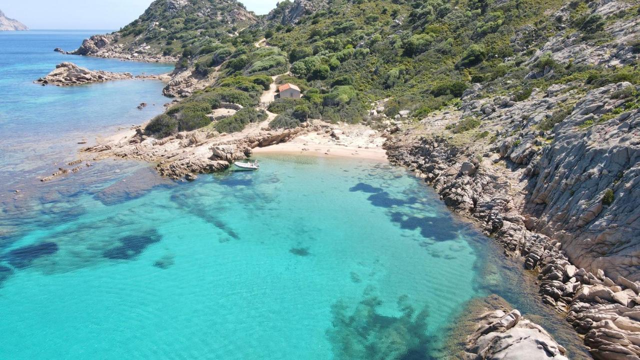 Aparthotel Il Faro San Teodoro Exteriér fotografie